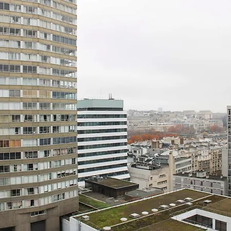 Skyscraper - Good Location - View On Eiffel Tower *